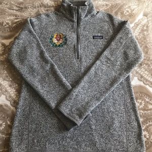 Chi Omega Crest Patagonia Pullover